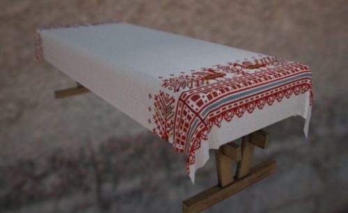 Home Table With Cloth
